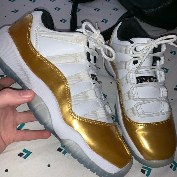 Gold Jordan 11 - Picture 1 of 2